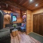 シャレー Mountain Shelter *