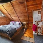 シャレー Mountain Shelter *