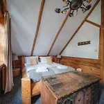 シャレー Mountain Shelter