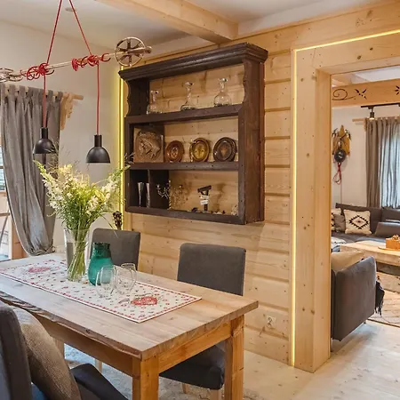 Mountain Shelter シャレー *