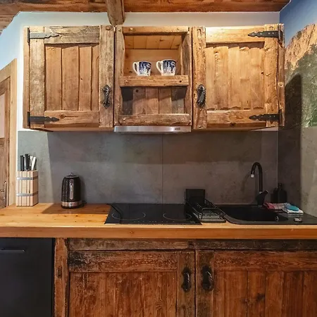 Mountain Shelter シャレー