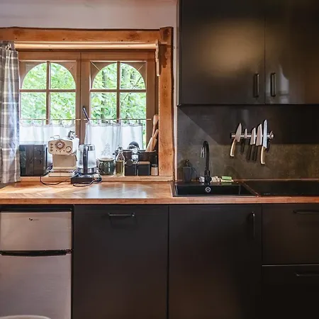 Mountain Shelter シャレー *