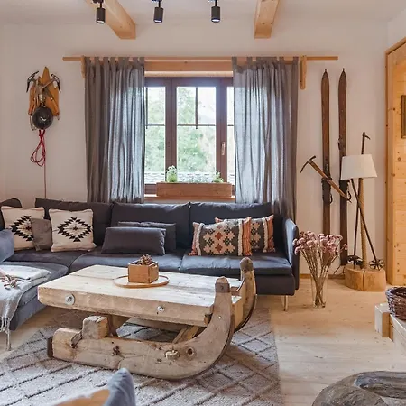 Mountain Shelter Chalet *